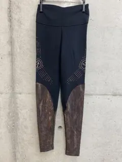 ZUMBA 装飾 レギンス ブラック/ゴールド