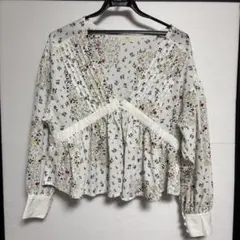 CEPO セポ 花柄ブラウス 長袖 Mサイズ ナチュラル フェミニンのサムネイル