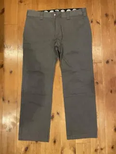 Dickies グレー チノパン バックポケット付き