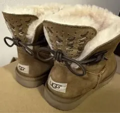 年末年始限定値引‼️UGG ムートン・ショートリボンブーツ