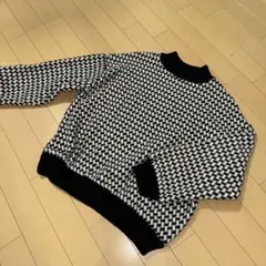 【値下げ中】ハウンドトゥースパターン長袖ニットセーター