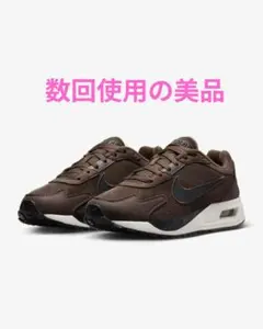 ナイキ エアマックス ソロ レディーススニーカー　27.5cm　数回使用の美品のサムネイル