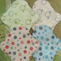 組み換え可❤毎日使える♪特価！防水布ナプキン4枚セット⑳ - メルカリ