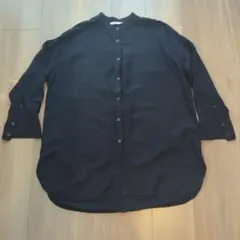 UNIQLO ネイビー ボタン付き長袖シャツ