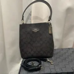 COACH ダークブラウン ショルダーバッグ