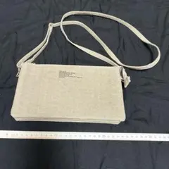 zucca（ズッカ）3層マルチポシェット