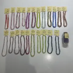 ガラスビーズ　90円　100円