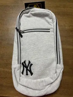 ★新品未使用★ NY ボディバッグ　【最終値下げ】