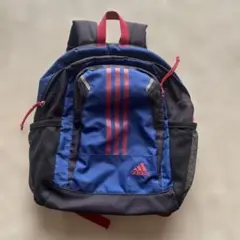 adidas ストライプデザイン リュック