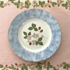 ウェッジウッド ワイルドストロベリー フルリム プレート 20.5cm ブルーのサムネイル