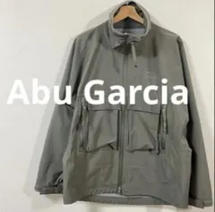 Abu Garcia美品】マルチシーン対応 リバーシブル 撥水 中綿 ベスト