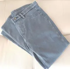 UNIQLO ウルトラストレッチデニムクロップドレギンスパンツ　ライトブルー　Ｌ