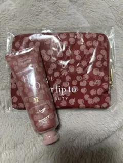 ハンドクリーム　ノベルティーポーチ