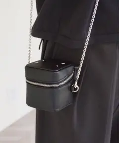 【Maison Margiela MICRO CUBE BAG】のサムネイル