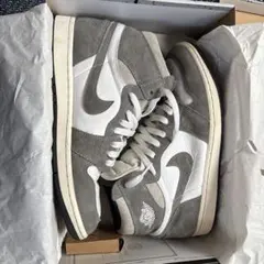 美品 NIKEエアジョーダン1 スモークグレー