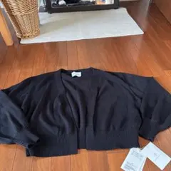 新品15400円タグ付きUNITED ARROWS ブラック 定番カーディガンのサムネイル