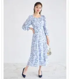 パール付きバックレースアップシアージャガード×フラワープリントワンピース