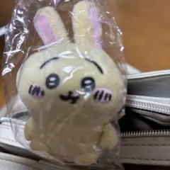 ちいかわ うさぎ　ハチワレのぬいぐるみ