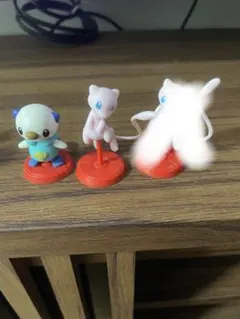チョコエッグ　ポケットモンスター　旅立ちの３匹ミュウ ミジュマル　2体セット