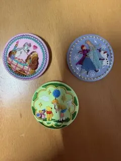 ディズニー刺繍缶バッチ