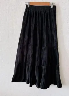 黒いプリーツスカート 秋 冬