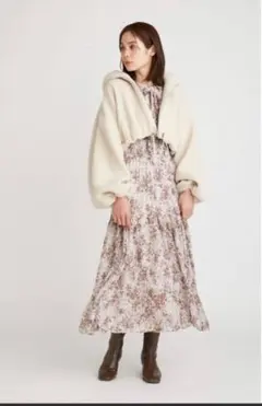 新品タグ付き スナイデル ボアマウンテンパーカー ジャンパー ショート丈コート