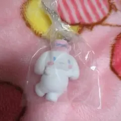 サンリオキャラクターズ ミニチュアチャーム　ライブキャラクター　ガチャ　シナモン