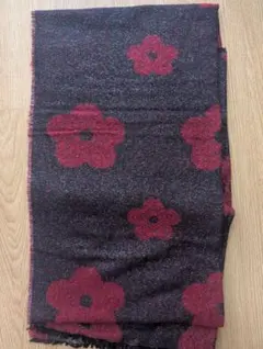 新品★黒と赤の花柄ストール★値下げしました★