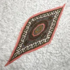 菱形プリーツスカーフ　ひし形　ピンク　バッグチャーム　首巻き　バロック調