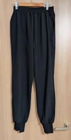 Item thumbnail for item 6862c90b-d3c6-42f8-bdde-b7a0fa1d498f