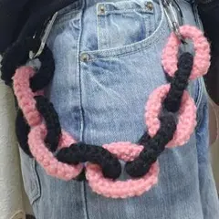 最終値下げ‼️ ウォレットチェーン 編み物 鎖(ピンク×ブラック)