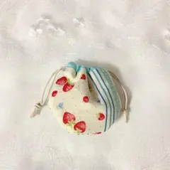 ミニミニ巾着　手のひらサイズ　いちご柄　ハンドメイド