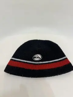 【QUIKSILVER】 vintage ブラック　レッド　ニット帽　ビーニーのサムネイル