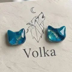 №50-VK-B ◆ ハンドメイド レジン ピアス スタッド 猫 グリーン