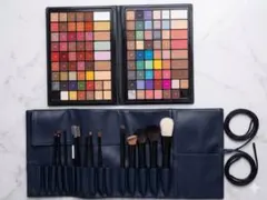 TOTAL MAKE PALETTE & メイクブラシセット