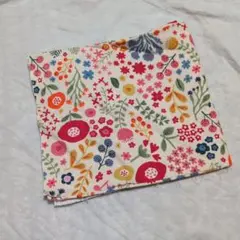 花柄プリント綿生地 約115cm x 100cm