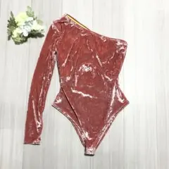 yitty ベロア調ワンショルトップス　サイズM b0529