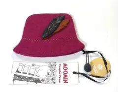 新品 未使用　ピープルツリー　ムーミン スナフキン　帽子　羽根モチーフ　ポーチ