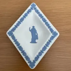 【美品】WEDGWOOD ウェッジウッド　ジャスパー　小物入れ　ひし形　ダイヤ型のサムネイル