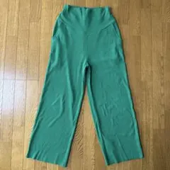 【お値下げしました】リブ　ワイドパンツ　アンドミー　マタニティのサムネイル