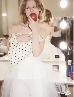 Item thumbnail for item 8c8d95a8-00c1-4d21-8d42-7cf612a7c728