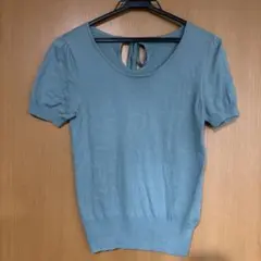 グリーン ニット