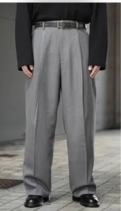 BISOWN MIDDLEWOOL DEEPTUCK TROUSERS