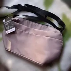 ダイソーショルダーバッグ　　サコッシュのサムネイル