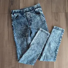 Item thumbnail for item 6ea89549-29b5-4818-9ad8-17b0e59e0537