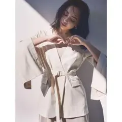 anuans（アニュアンス）スリットスリーブノーカラージャケット