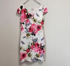 花柄タイトフィットドレス