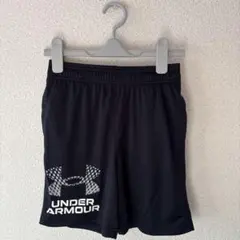 ☆UNDER ARMOUR ハーフパンツ YMサイズ☆