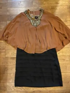 ビジュー付き　パーティードレス　38サイズ