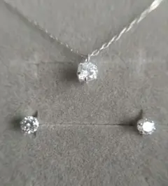 【新品未使用】festaria pt900 ダイヤモンドネックレス&ピアスセット